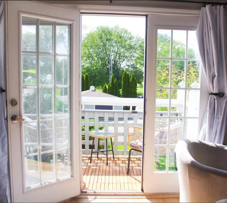 Cozy French Style Villa- 3 Bed-Casino-Pools-Jacuzzi Norwich Exterior photo