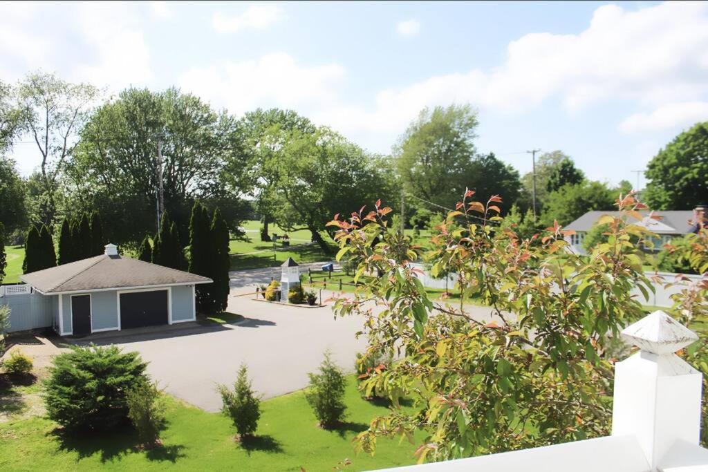 Cozy French Style Villa- 3 Bed-Casino-Pools-Jacuzzi Norwich Exterior photo
